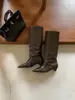 []Botas Altas de Punta Fina Estilo Retro para Mujer 2026 Otoño/Invierno Tacón de Cuña Pantorrilla Ancha Elegantes Ajustadas Botas Largas