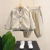 Conjunto de Outono para Meninos 2025 Novo Infantil Primavera e Outono Estiloso Versão Coreana Bebê Outono Casual Conjunto de Três Peças Tendência Cool