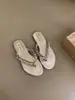 Chanclas Plateadas con Pedrería Francesa para Mujer 2026 Verano Nuevas Sandalias a Juego con Faldas de Playa Moda de Hada Chanclas de Playa