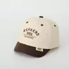 Gorras de Bebé Transfronterizas Moda Bordado de Letras Gorras de Béisbol Infantiles Estilo Coreano Primavera y Verano Visera Solar para Niños Venta al por Mayor