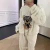 Traje de Pijama Arcoíris Invierno Engrosado Dibujos Animados Durazno Pijamas Ropa de Casa para Mujer Coral Fleece Moderno Holgado
