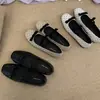 Sapatos Mary Jane Ballet Quadrados com Laço de Noite Estilo Francês 2026 Novos Sapatos Estilo Fada para Combinar com Saias Sapatos de Vovó