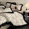 Juego de ropa de cama de cuatro piezas de encaje estilo Hepburn de algodón puro, sábana y funda de edredón de encaje vintage totalmente de algodón, juego de tres piezas para estudiantes