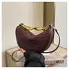 Bolso de Mano de Patrón Tejido de Moda Transfronterizo Forma de Media Luna Bolso de Mujer Nuevo Diseño de Nicho Bolso Cruzado de Hombro Estilo Occidental Bolso Dumpling