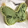 Almohada con Forma Retro con Relleno para Dormitorio, Ventana de Mirador y Sofá, con Patrón Floral de Mariposas Simple de Alta Gama
