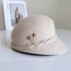 Nuevo Sombrero Floral de Estilo Chino para Montar para Mujer, Sombrero de Fieltro de Lana Australiana para Otoño e Invierno, Boina Retro de Estilo Nacional, Sombrero de Moda