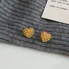 Pendientes Irregulares Geométricos de Corazón de Amor en Forma de Corazón Chapados en Cobre Oro Real de Alta Gama Lujo Ligero Nicho Simples Vintage