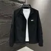 Chaqueta Versátil de Manga Larga con Cuello Alto y Patrón Bordado, Estilo Casual de Moda para el Trabajo y el Trayecto Diario, Estilo Nuevo Juvenil para Primavera y Otoño