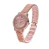 Atacado de Comércio Exterior Transfronteiriço Relógio Feminino de Quartzo Dourado Rosa Totalmente Cravejado com Diamantes com um Toque de Nicho e Design Cravejado de Diamantes