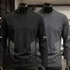 Camiseta de manga larga para hombre de color liso Sorona, versátil, corte holgado, cuello redondo, para primavera y otoño, top casual moderno