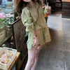 Conjunto de Camisa y Shorts Verdes para Mujer Verano 2026 Nuevo Manga Larga Moda Versátil Estilo Old Money Camisa con Protección Solar Conjunto de Dos Piezas