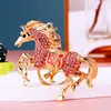 Llavero de coche de colección de ponis con incrustaciones de diamantes, lindo accesorio de metal para bolsos de mujer, llavero "Caballo al Éxito", pequeño regalo