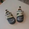 Sapatos de Caminhada para Bebês Meninos 0-3 Anos Primavera/Outono Novo Estilo Meninas Respiráveis Uso Externo Velcro Bebê Recém-nascido Versátil Sapatos de Caminhada