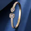 Pulsera Asimétrica Geométrica de Lujo Cruzada Incrustada con Circonita Moda de Alto Nivel Temperamento Versátil para Banquete Diario