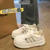 Zapatillas Blancas de Cuero Genuino con Suela Gruesa para Mujer que Aumentan la Altura, Nuevo Modelo 2026, Zapatos Deportivos Casuales de Malla Transpirable para Verano