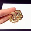 Brincos quadrados de camada dupla geométricos simples de Cao Shi, brincos únicos e criativos para mulheres, estilo popular de influenciador, acessório estiloso