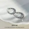 Elegantes Pendientes de Aro Fluidos de Socialité, Nuevo Diseño de Nicho de Moda, Brazaletes y Pendientes Geométricos Únicos de Gama Alta para Mujeres