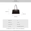 Maletín Retro Estilo Universitario Transfronterizo para Mujer, Nuevo Bolso de Hombro Otoño e Invierno 2026, Bolso Sencillo de Gran Capacidad para el Trabajo