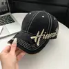 Chapéu Retro Americano para Mulheres com Bordado de Letras, Boné de Baseball, Novo Estilo Primavera 2026, Aba Larga, Emagrecimento do Rosto, Boné Versátil