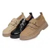 Mocassins Femininos 2025 Novo Estilo Aumentadores de Altura com Sola Grossa em Couro Brilhante, Sapatos Pretos Estilo Britânico com Sola Macia e Fivela Quadrada para Primavera