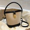 Bolsas de Nicho Super Populares Deste Ano 2024 Novas Bolsas Femininas Estilo Verão Versátil Bolsa Transversal Portátil Bolsa de Balde