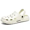 Nuevos zapatos perforados de suela gruesa para mujer, adecuados para usar al aire libre en primavera y verano, hechos de EVA, que aumentan la altura, antideslizantes, talla grande, sandalias de pareja, versión negra para hombre