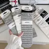 Calcetines Finos de Media Pantorrilla con Bloques de Color para Primavera y Verano, con Bordado de Perro de Dibujos Animados Lindo, Calcetines Slouch Sin Costuras para Mujer, Disponibles para Venta al por Mayor