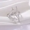 Moda Europeia e Americana Anel Exagerado de Aço Inoxidável para Mulheres Ouro 18K Simples Estilo Ins Anel de Design de Ponta Joias Atacado