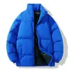 Novo casaco de inverno para homens, jaqueta acolchoada de algodão espessa, estilo curto com capuz brilhante e moderno, casaco de algodão tamanho grande
