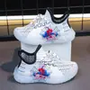 Zapatos Deportivos Infantiles 2026 Primavera y Verano Nuevo Estilo Zapatos de Malla Zapatos de Coco para Niños Mayores Transpirables Dibujos Animados Deportivos Casuales