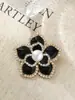 Broche Estilo Tweed Rosa Negra de Alta Gama Camelia Roja Ramillete para Mujer Elegante Sencillo Ropa Traje Suéter Pin