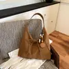 Lujo discreto de alta gama, bolso de axila de nicho para mujer, nueva colección de verano 2026, un bolso tote de hombro moderno y exquisito, perfecto para ir al trabajo