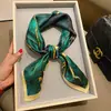 Bufanda de Seda Simple, Elegante y a la Moda, Lujo Ligero de Alta Gama, Versátil Pañuelo Cuadrado 100% Seda de Morera, Regalo de Vacaciones para Mujeres, Accesorio
