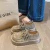 Sapatos Birkenstock Plataforma Retro com Solado Grosso de Cadarço para Mulheres 2026 Outono Novos Mocassins Casuais Versáteis que Aumentam a Altura