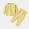 Conjunto de Roupa Íntima para Bebês Meninos e Meninas, Algodão Puro Gola Alta Fecho no Ombro Duas Peças Outono e Inverno Infantil Jacquard Roupas de Outono Calças de Outono de Cintura Alta