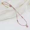 Colgante de Cristal en Polvo de Rodolita de Diseño Original Collar de Piedras Naturales con Cuentas Exquisito Dulce Versátil Nicho Collar para Mujeres