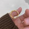 Anillo de Alambre Retorcido con Nudos de Plata de Ley S925 Chapado en Oro de 18K Mediano Antiguo Vintage Lujo Ligero Superficie Forjada Taladro