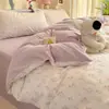 Juego de ropa de cama de cuatro piezas estilo pastoral con estampado floral de gasa de doble capa de algodón puro sábana de algodón con estampado de dibujos animados funda de edredón se puede dormir en ropa interior ropa de cama