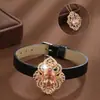 Pulseira Geométricas Esculpidas Vintage Italiana Resistente com Zircônia Embutida, Pulseira Feminina Versátil Estilo Palaciano, Exclusivamente para Vendas Transfronteiriças