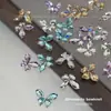 Nuevo producto terminado, decoraciones de arte de uñas de mariposa patchwork, lujo ligero, deslumbrante, purpurina tridimensional, accesorios de decoración de uñas DIY, al por mayor