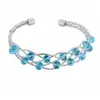 Pulseira oca aberta em trama cruzada com contas, fresca e estilosa, elegante e luxuosa, joia de nicho e sofisticada