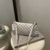 Bolso de Mano con Estampado de Letras Estilo Coreano con Tacto de Alta Calidad, Nuevo Modelo Otoño 2025, Moderno y Versátil, Elegante Bolso de Hombro y de Mano