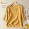 Camiseta de Algodón y Lino Estilo Artístico para Mujer con Bordado, Nuevo Estilo Otoño, Corte Holgado, Oculta el Vientre, Adelgazante, Cuello Redondo, Camisa de Manga Tres Cuartos