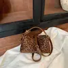 Bolso pequeño versátil con estampado de leopardo para mujer 2025 nueva moda de otoño e invierno bolso dumpling esmerilado estilo extranjero retro bandolera