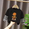 2026 Nova Camiseta Estilosa de Algodão Puro para Meninos, Manga Longa, Solta e Versátil, Camada Base Outono Inverno, Roupa Infantil