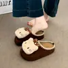 Mules Slip-on Estilo Birkenstock Fofas de Desenho Animado para Mulheres, Novas Mules de Solado Grosso Aumentadoras de Altura Outono 2026