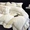 Novo conjunto de cama de quatro peças de veludo de leite espesso, quente e em relevo de alta qualidade, conjunto de três peças de lençol e capa de edredom de inverno de luxo leve