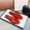 Compre Um Leve Um GrátisVerão Feminino Casa Antiderrapante Solado Macio Interno Plano Solado Grosso Banheiro Chinelos Externos