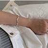 Fan Zhiqiao Corea del Sur Estilo coreano Plata de ley 925 simple forma retorcida abierto pulsera pulsera Mobius