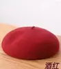 Boina de Lã Versátil Cor Sólida para Outono e Inverno para Mulheres, Chapéu Octogonal Estilo Japonês Vermelho e Cinza, Circunferência Craniana Grande, Chapéu de Artista Emagrecedor